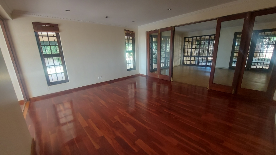 5 Bedroom Property for Sale in Waterkloof Park Gauteng