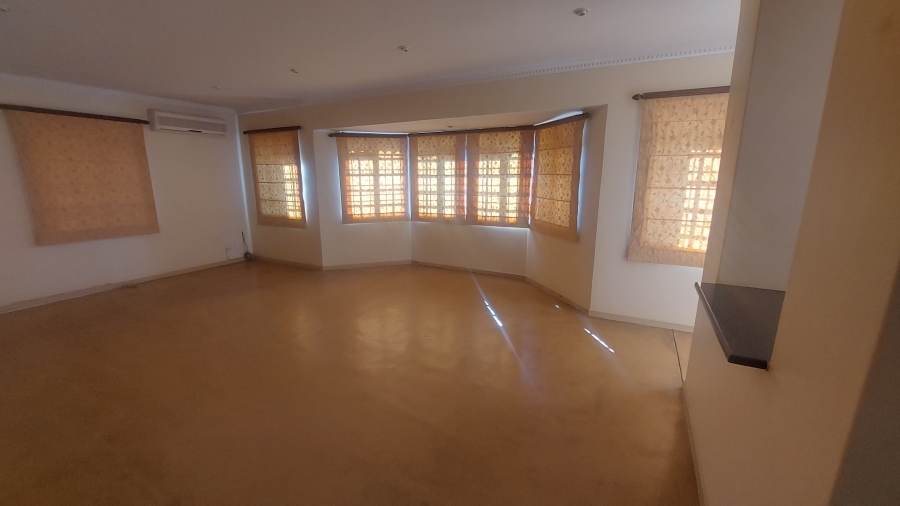 5 Bedroom Property for Sale in Waterkloof Park Gauteng