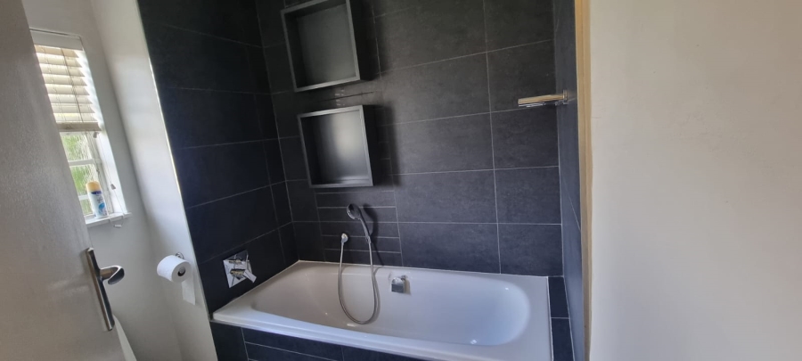 2 Bedroom Property for Sale in Bryanston Gauteng