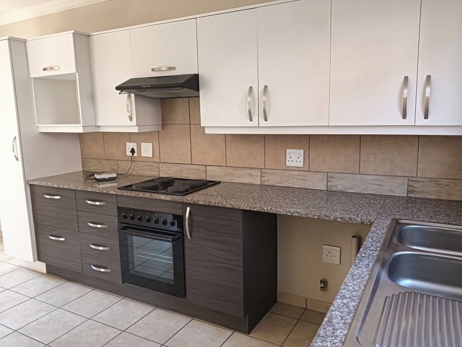 3 Bedroom Property for Sale in Raslouw Gauteng