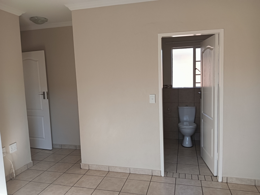 3 Bedroom Property for Sale in Raslouw Gauteng