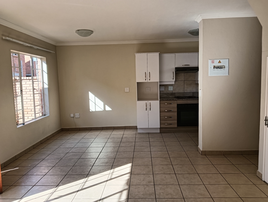 2 Bedroom Property for Sale in Raslouw Gauteng