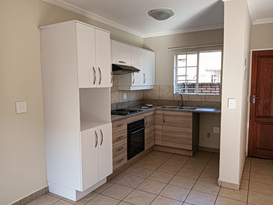 2 Bedroom Property for Sale in Raslouw Gauteng