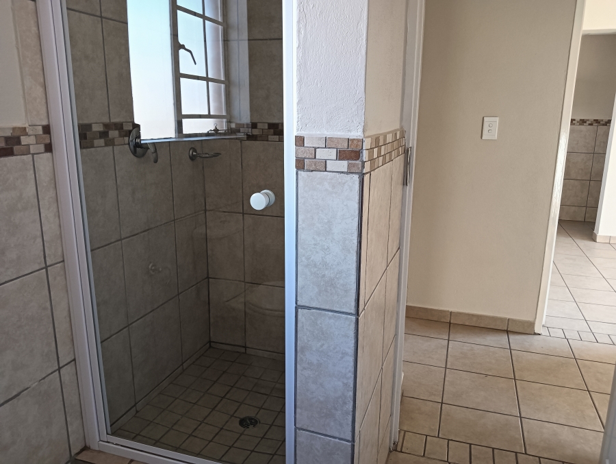 2 Bedroom Property for Sale in Raslouw Gauteng