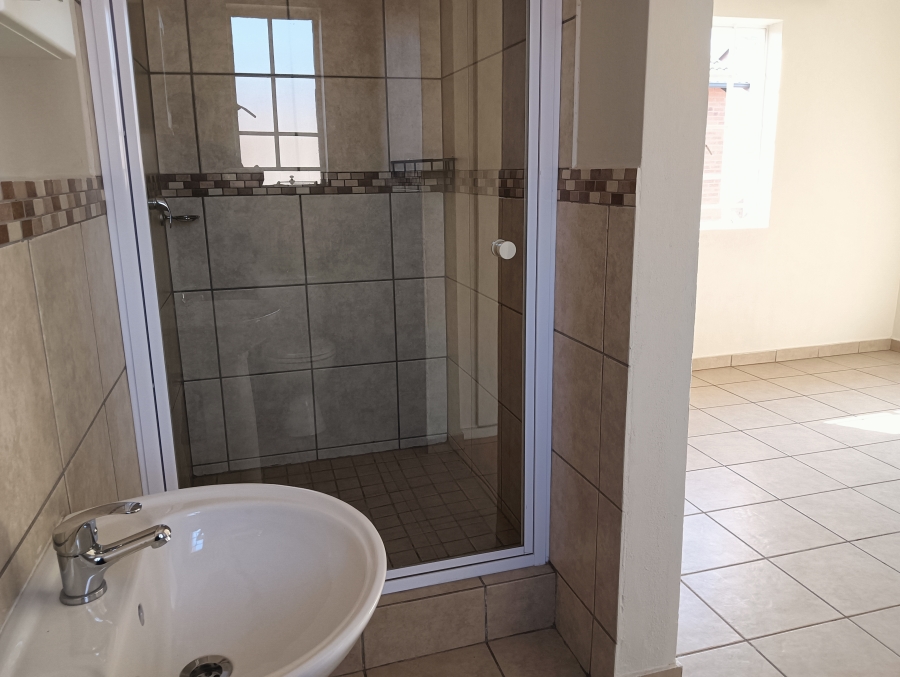 2 Bedroom Property for Sale in Raslouw Gauteng