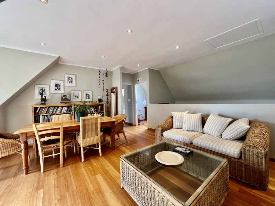 To Let 1 Bedroom Property for Rent in Linden Gauteng
