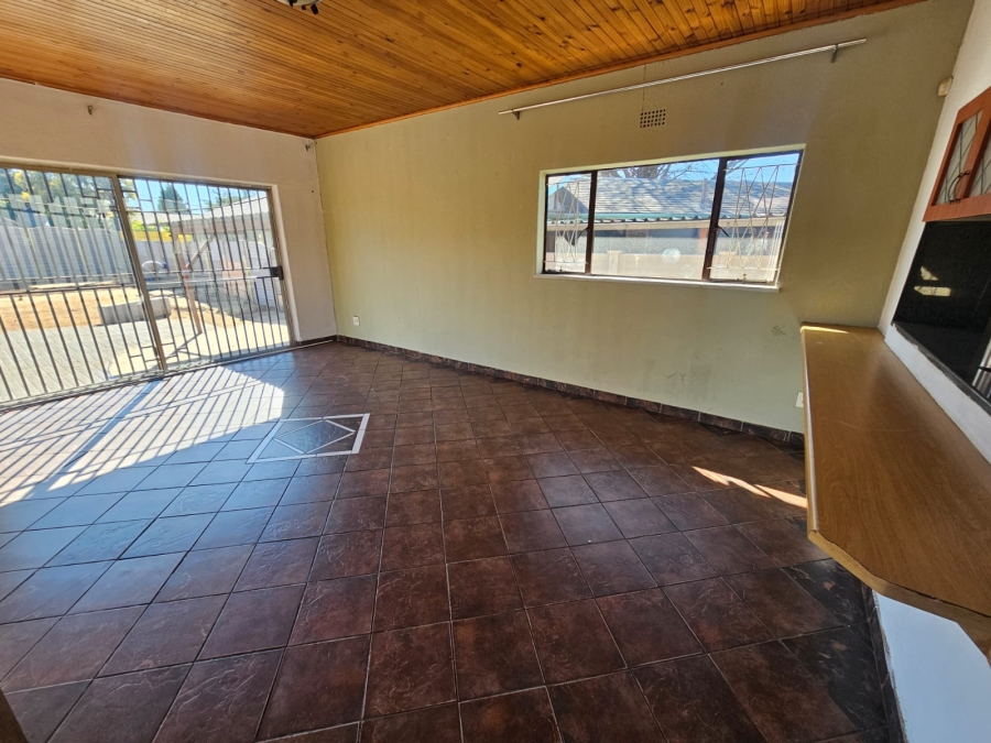 2 Bedroom Property for Sale in Raceview Gauteng