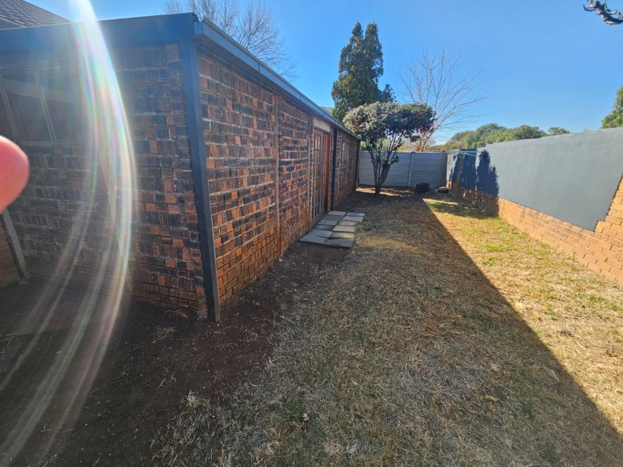 2 Bedroom Property for Sale in Raceview Gauteng