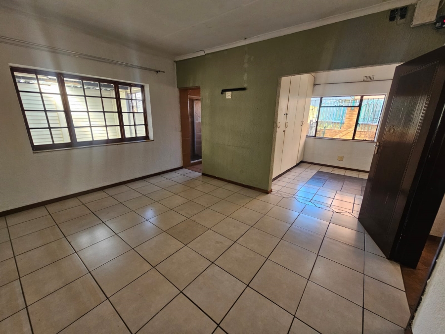 2 Bedroom Property for Sale in Raceview Gauteng