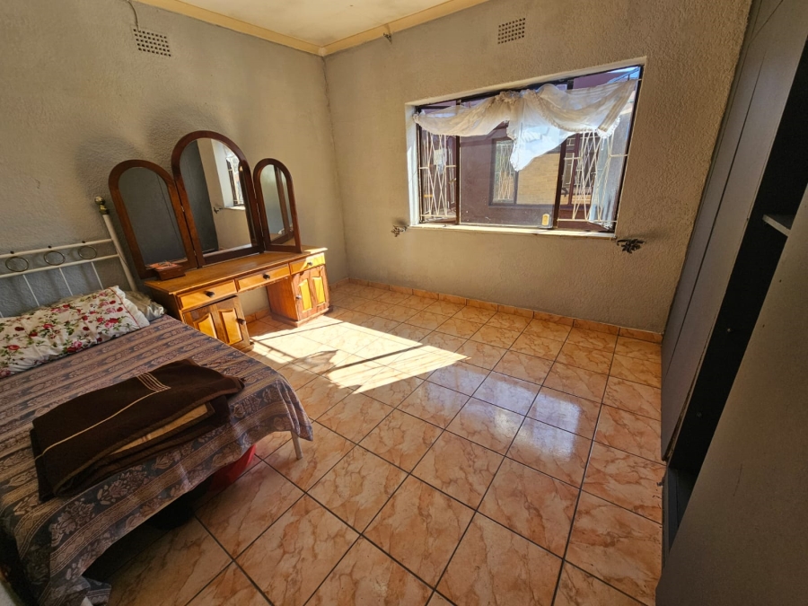 2 Bedroom Property for Sale in Raceview Gauteng