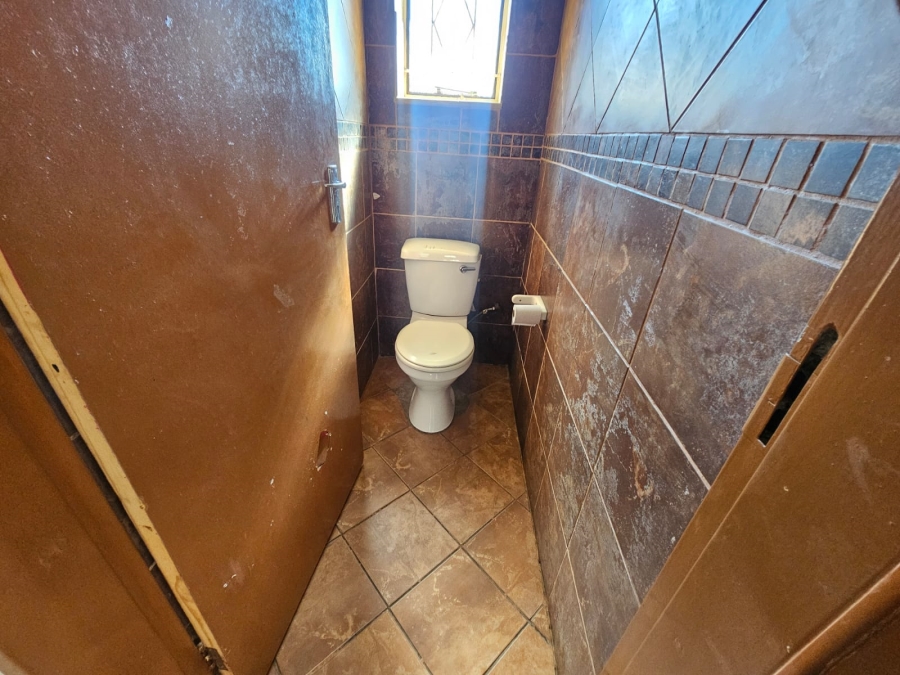 2 Bedroom Property for Sale in Raceview Gauteng