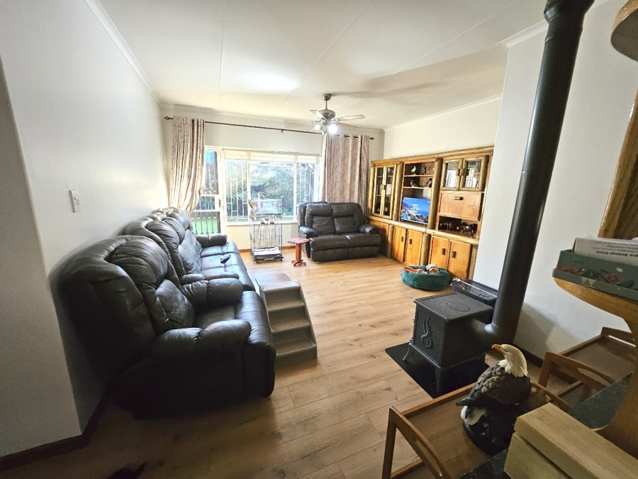3 Bedroom Property for Sale in Eldoraigne Gauteng