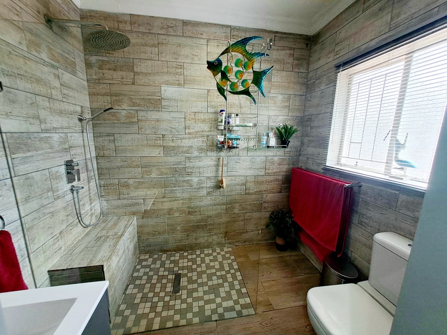 3 Bedroom Property for Sale in Eldoraigne Gauteng