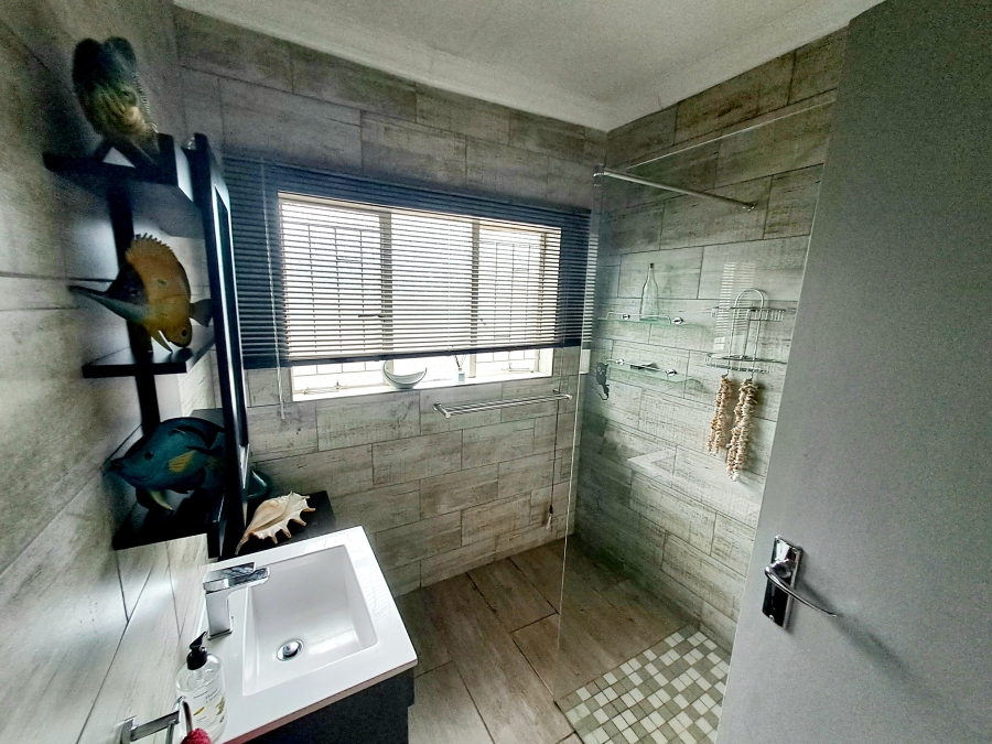 3 Bedroom Property for Sale in Eldoraigne Gauteng