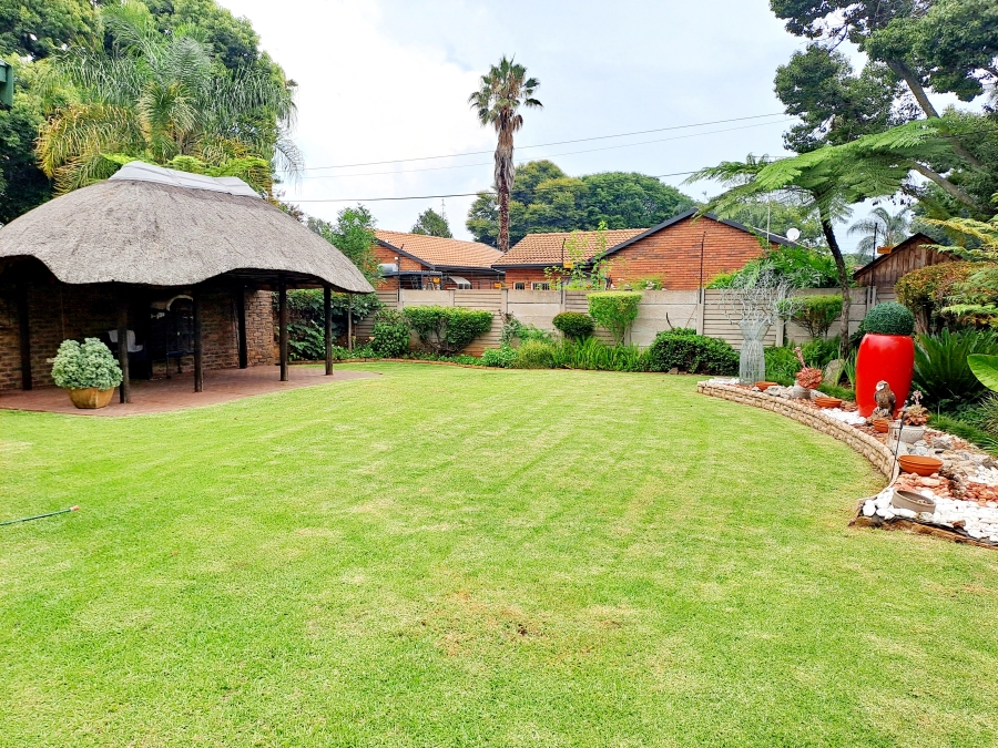 3 Bedroom Property for Sale in Eldoraigne Gauteng