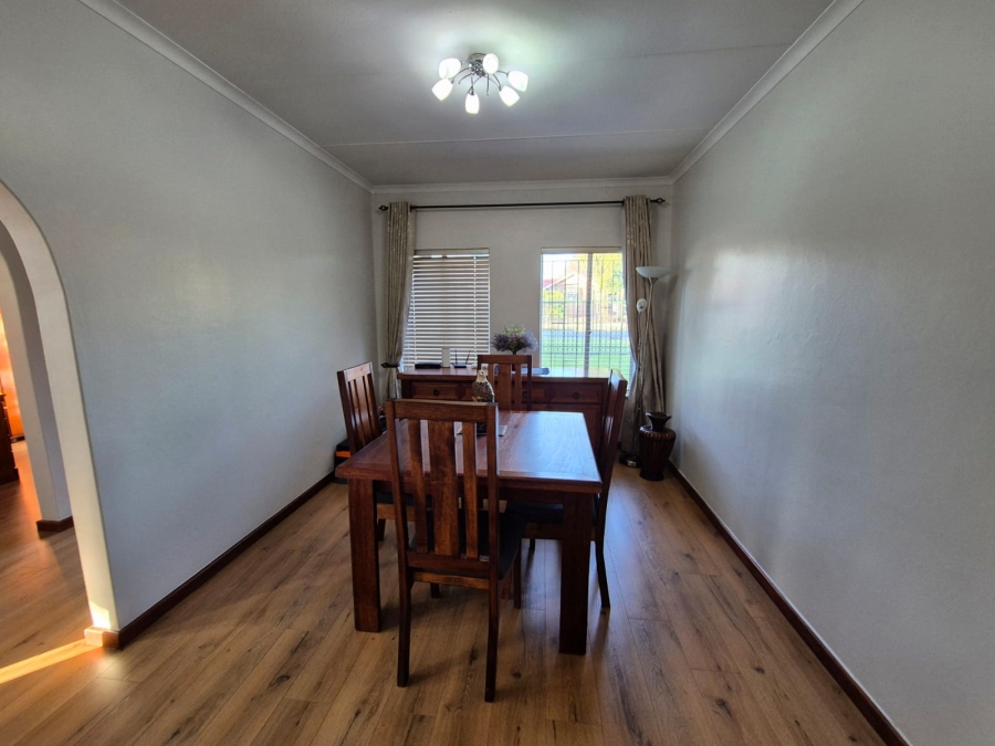 3 Bedroom Property for Sale in Eldoraigne Gauteng