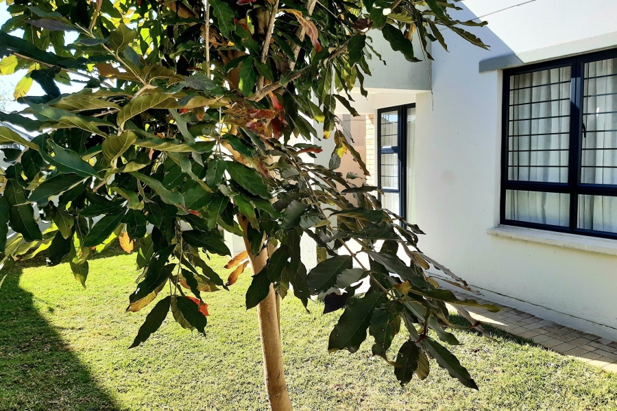 3 Bedroom Property for Sale in Broadacres Gauteng