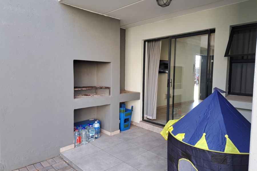 2 Bedroom Property for Sale in Jansenpark Gauteng