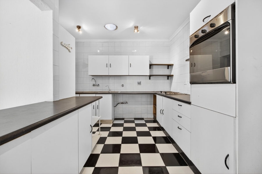 3 Bedroom Property for Sale in Fontainebleau Gauteng