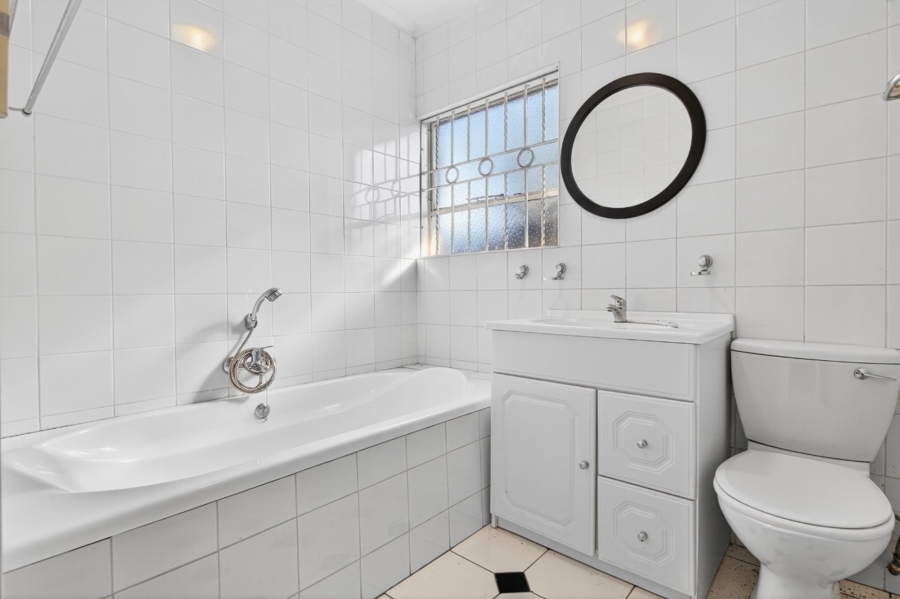 3 Bedroom Property for Sale in Fontainebleau Gauteng