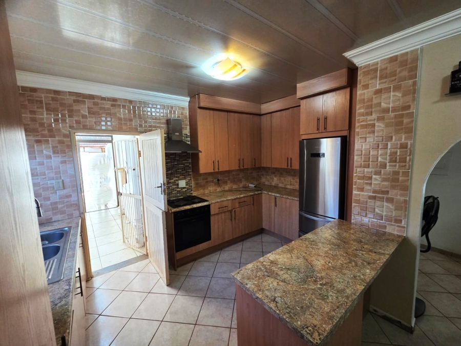 3 Bedroom Property for Sale in The Orchards Gauteng