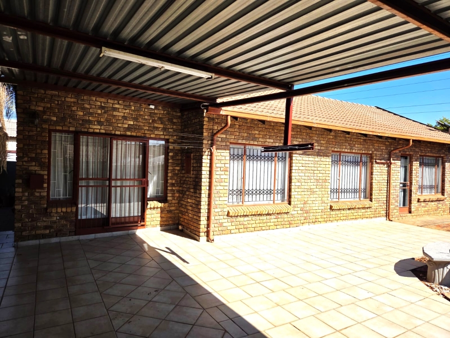 3 Bedroom Property for Sale in The Orchards Gauteng