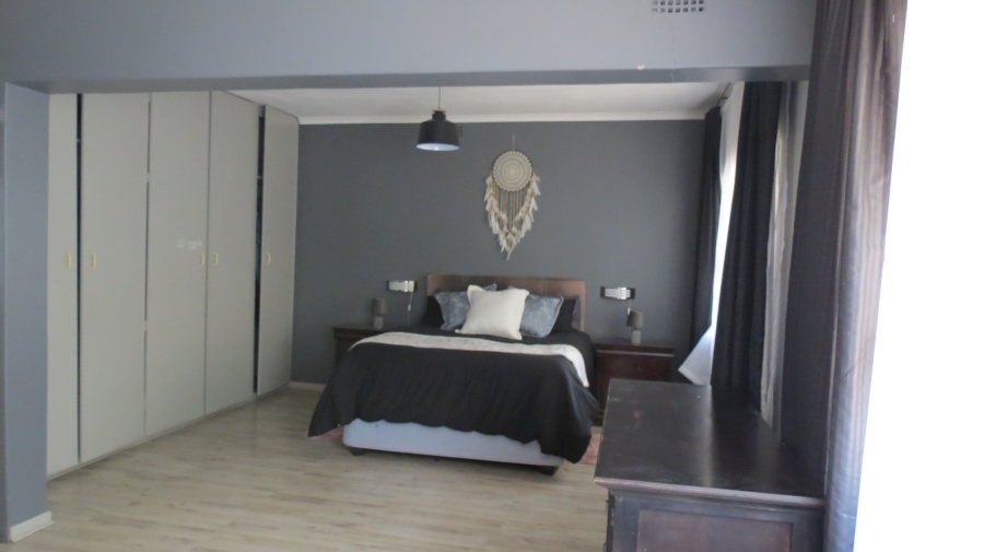 2 Bedroom Property for Sale in Krugersdorp North Gauteng