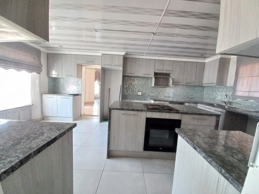 3 Bedroom Property for Sale in Dalpark Gauteng