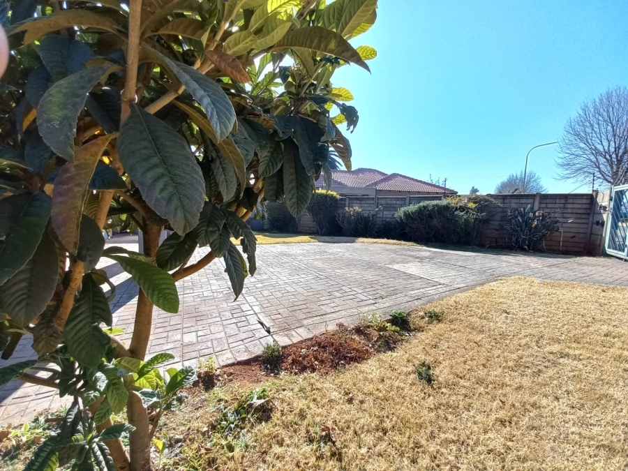 3 Bedroom Property for Sale in Dalpark Gauteng