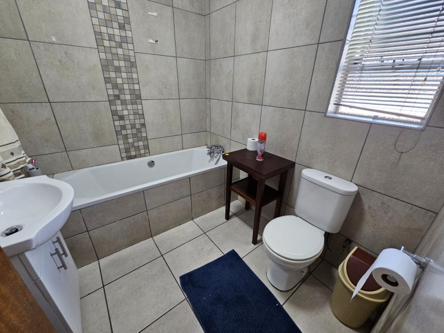 4 Bedroom Property for Sale in Albemarle Gauteng