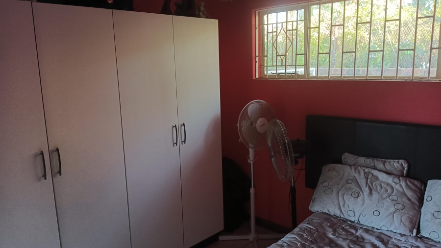 5 Bedroom Property for Sale in Edleen Gauteng