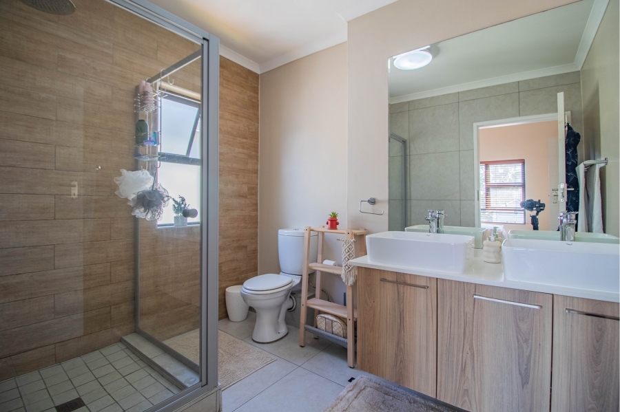 2 Bedroom Property for Sale in Modderfontein Gauteng