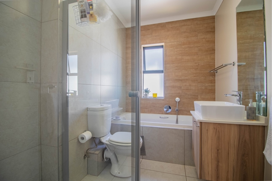 2 Bedroom Property for Sale in Modderfontein Gauteng