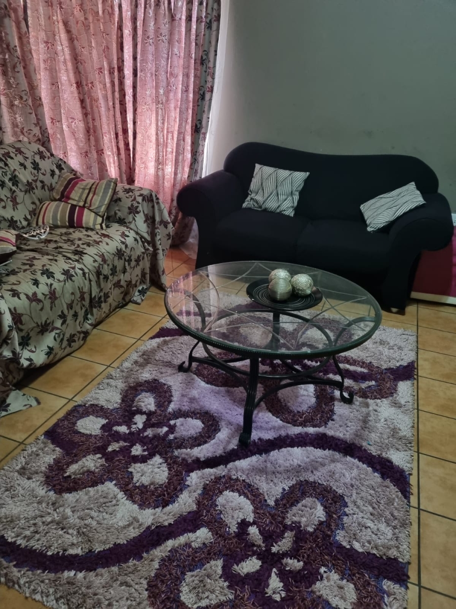 8 Bedroom Property for Sale in Three Rivers East Gauteng