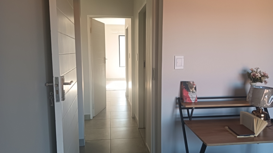 2 Bedroom Property for Sale in Raslouw Gauteng