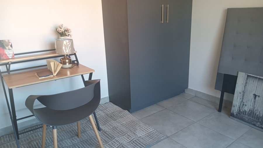 2 Bedroom Property for Sale in Raslouw Gauteng