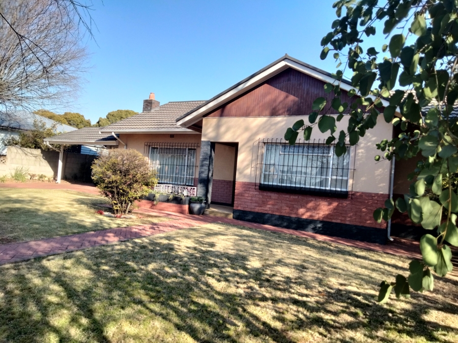 3 Bedroom Property for Sale in Witpoortjie Gauteng