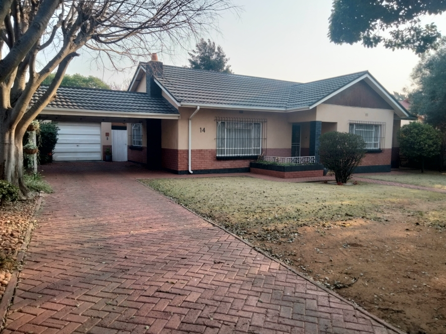 3 Bedroom Property for Sale in Witpoortjie Gauteng