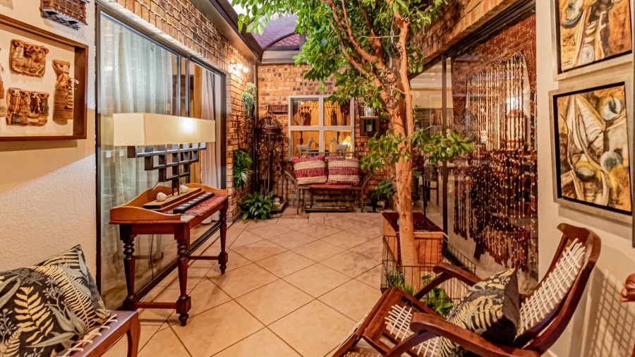 3 Bedroom Property for Sale in Constantia Kloof Gauteng