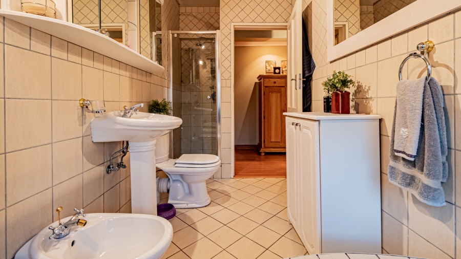 3 Bedroom Property for Sale in Constantia Kloof Gauteng
