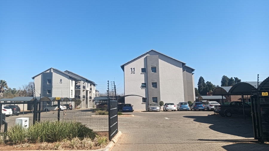 2 Bedroom Property for Sale in Raslouw Gauteng
