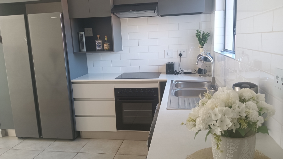 2 Bedroom Property for Sale in Raslouw Gauteng