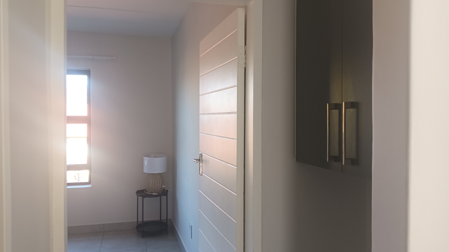 2 Bedroom Property for Sale in Raslouw Gauteng