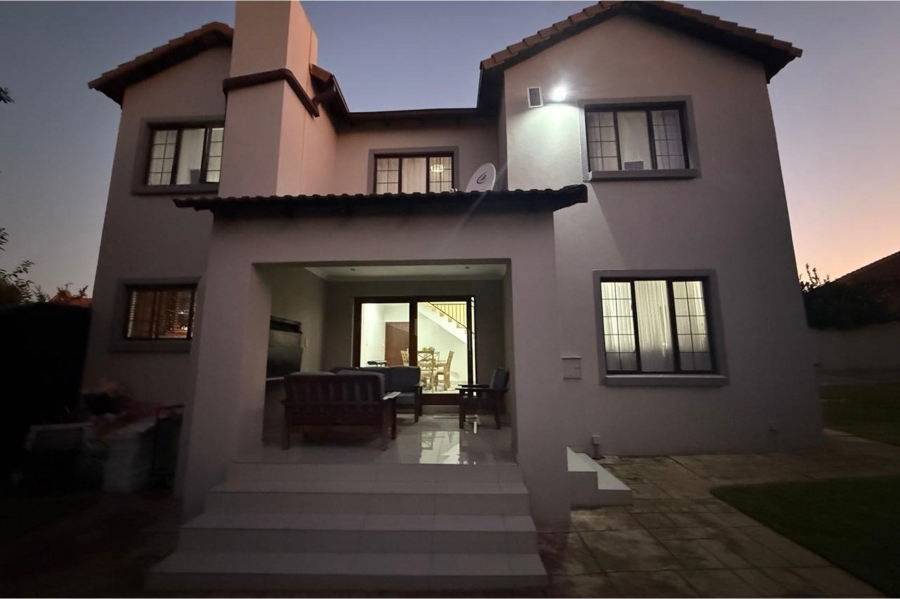 3 Bedroom Property for Sale in Thatchfield Close Gauteng