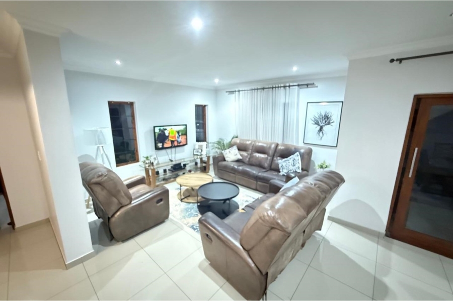 3 Bedroom Property for Sale in Thatchfield Close Gauteng