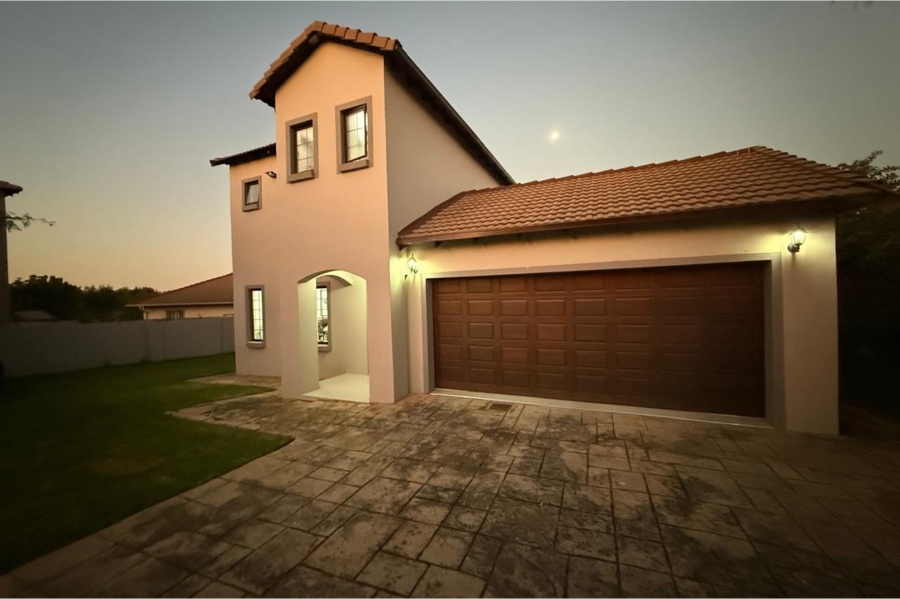 3 Bedroom Property for Sale in Thatchfield Close Gauteng