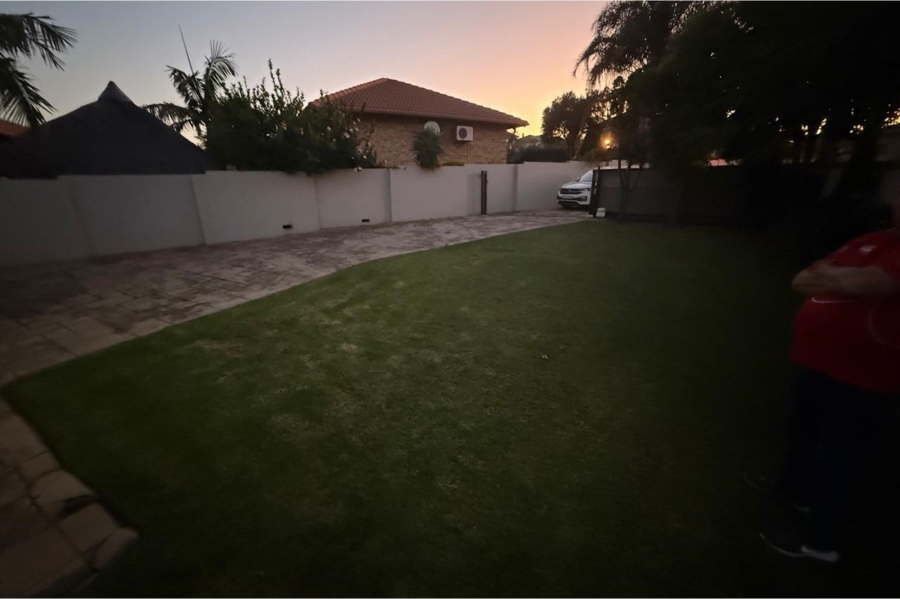 3 Bedroom Property for Sale in Thatchfield Close Gauteng