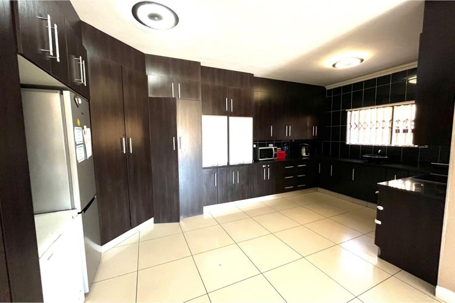 4 Bedroom Property for Sale in Risiville Gauteng