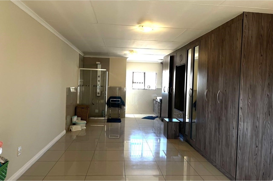 4 Bedroom Property for Sale in Risiville Gauteng