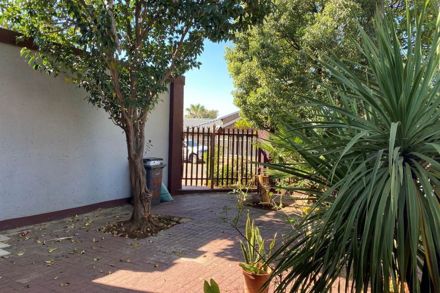 3 Bedroom Property for Sale in The Orchards Gauteng